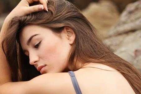 散粉会堵塞毛孔吗