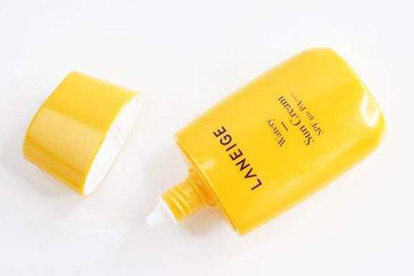 物理防晒与化学防晒的区别 物理防晒与化学防晒的区别