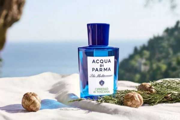 香水放一段时间后浑浊还能用吗