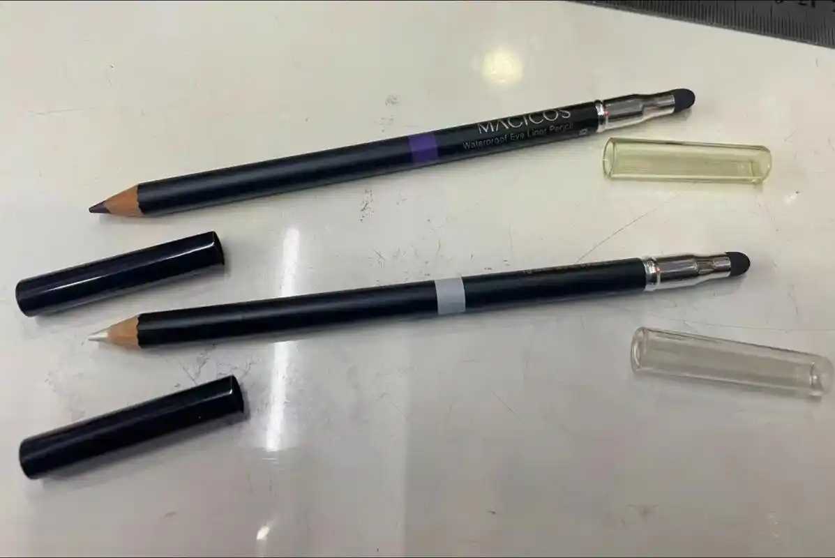 眼线铅笔好还是眼线笔?眼线铅笔和眼线笔的区别 眼线铅笔好还是眼线笔?眼线铅笔和眼线笔的区别