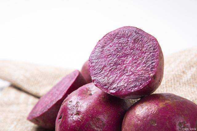 女人吃什么抗衰老?建议常吃这4种食物 女人吃什么抗衰老?建议常吃这4种食物