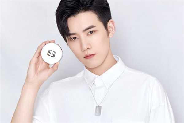 sisley追光气垫怎么用？希思黎追光气垫使用方法