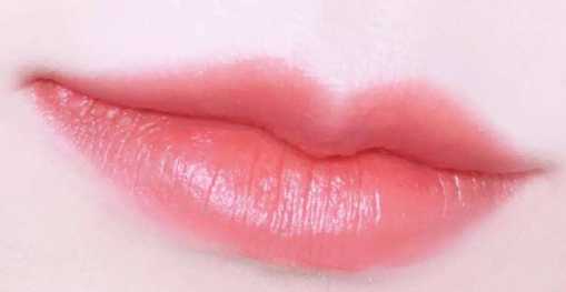 /粉色口红适合什么肤色 /粉色口红适合什么肤色