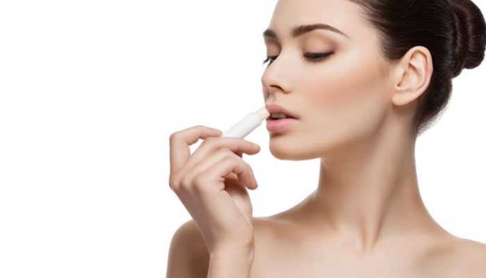 唇部磨砂膏怎么用 唇部磨砂膏怎么用