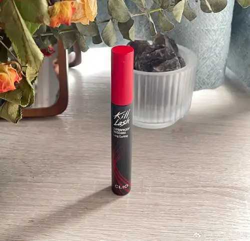 睫毛膏会变稠吗 睫毛膏会变稠吗