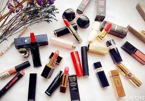 男生送女生口红合适吗？没确定男女关系能送口红吗