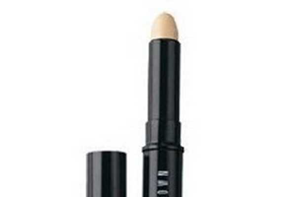 芭比波朗净脂平衡遮瑕笔的功效 芭比波朗净脂平衡遮瑕笔好用吗 芭比波朗净脂平衡遮瑕笔的功效 芭比波朗净脂平衡遮瑕笔好用吗