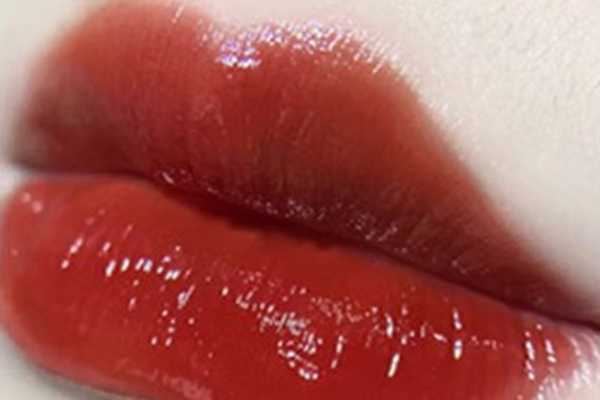 唇色深脸色黄适合哪个口红 唇色深脸色黄适合哪个口红