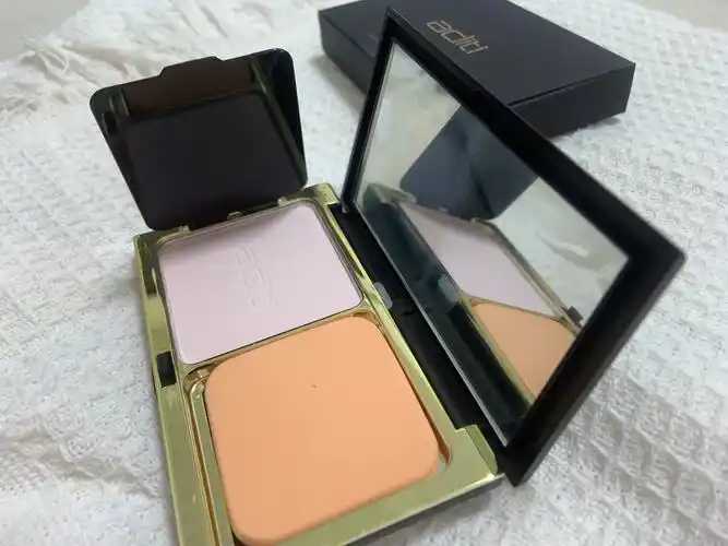 如何根据肤质选择粉饼