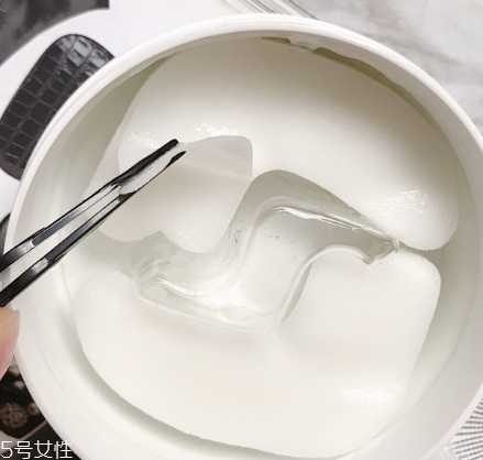 眼部细纹用什么眼膜效果好？眼膜用完要洗吗