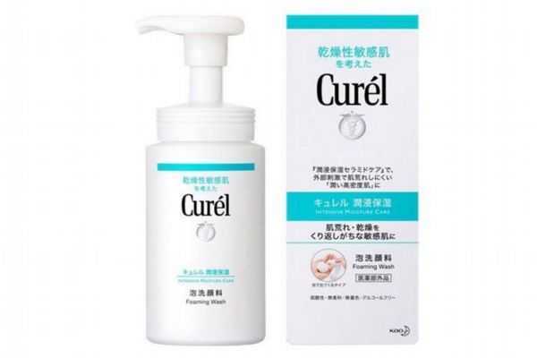 珂润洗面奶怎么使用