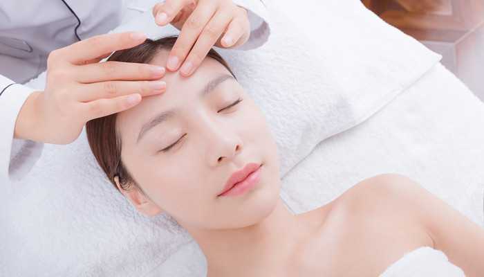 水乳精华液精华油的使用顺序 水乳精华液精华油的使用顺序