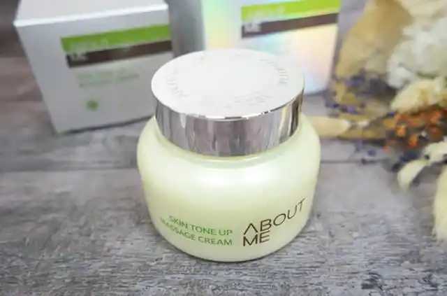 清洁霜和洗面奶有什么区别 清洁霜和洗面奶有什么区别