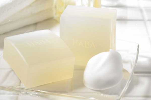 洁面皂可以直接用在脸上吗 洁面皂可以直接用在脸上吗