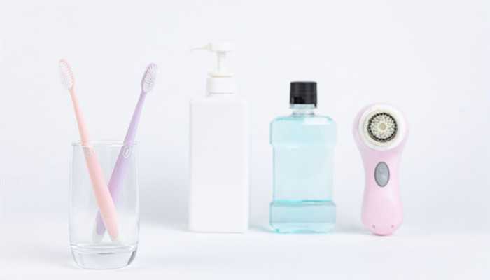 过期的洗面奶可以用来洗脸吗? 过期的洗面奶可以用来洗脸吗?