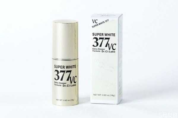 性价比高的淡斑精华有哪些?3款性价比高的淡斑精华推荐 性价比高的淡斑精华有哪些?3款性价比高的淡斑精华推荐