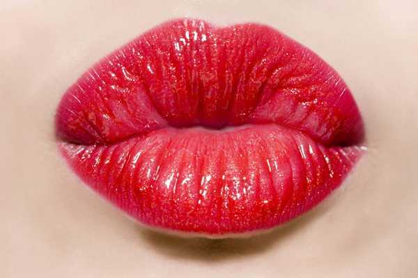 嘴唇发乌怎么改善