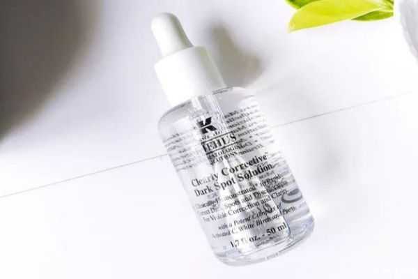 科颜氏淡斑精华和倩碧淡斑哪个好?科颜氏淡斑精华主要成分 科颜氏淡斑精华和倩碧淡斑哪个好?科颜氏淡斑精华主要成分