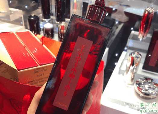 资生堂红色蜜露后面还用水吗?资生堂红色蜜露怎么打开 资生堂红色蜜露后面还用水吗?资生堂红色蜜露怎么打开