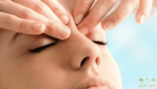 眼部有皱纹是缺水吗 眼部有细纹特显老怎么办2