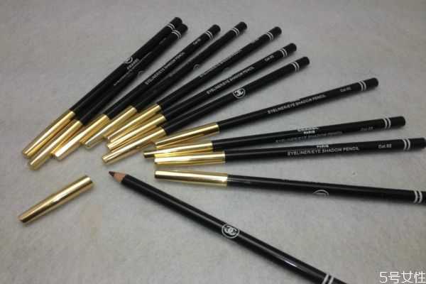 眉笔选择什么颜色好看？什么颜色眉笔最自然