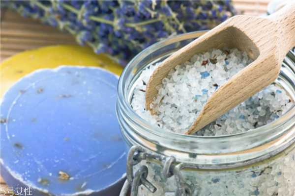 浴盐可以洗头吗