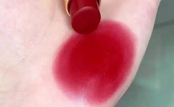 阿玛尼红管200和206哪个好看 阿玛尼红管200和206哪个好看