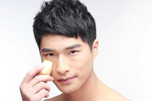 男士bb霜要怎么用才能自然一点 男士bb霜要怎么用才能自然一点