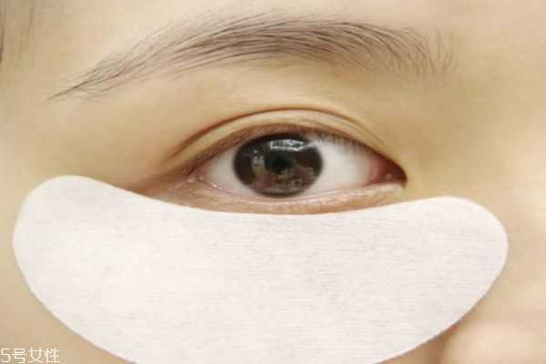 如何分辨黑眼圈类型