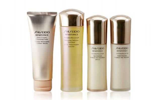 擦化妆品的先后顺序