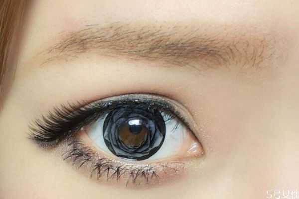 日抛美瞳直接拆开就能用吗？日抛美瞳需要注意什么