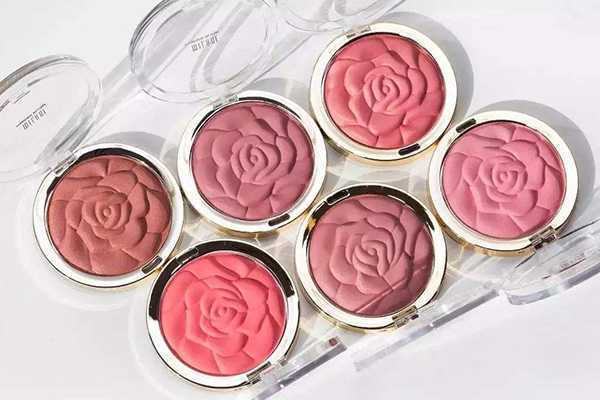 烂番茄口红配什么眼影好看 烂番茄口红配什么眼影好看