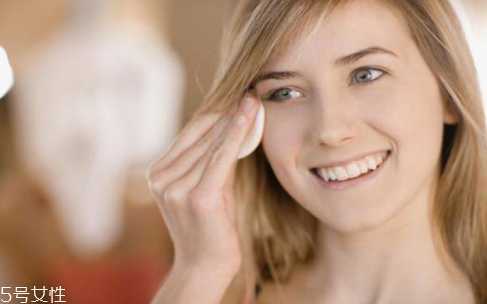 暴晒后敷什么面膜好？使用面膜时的注意事项