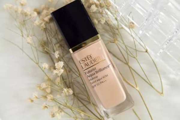 雅诗兰黛沁水粉底液的色号怎么选？为什么雅诗兰黛沁水粉底液好用