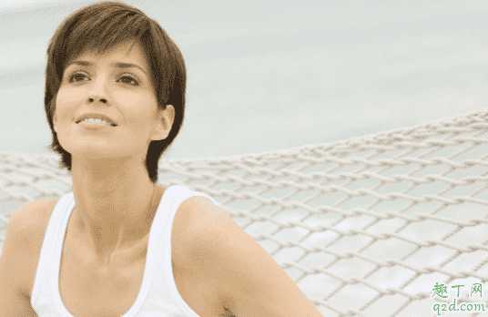 头发老出油是有螨虫吗?头发里长螨虫怎么去除 头发老出油是有螨虫吗?头发里长螨虫怎么去除