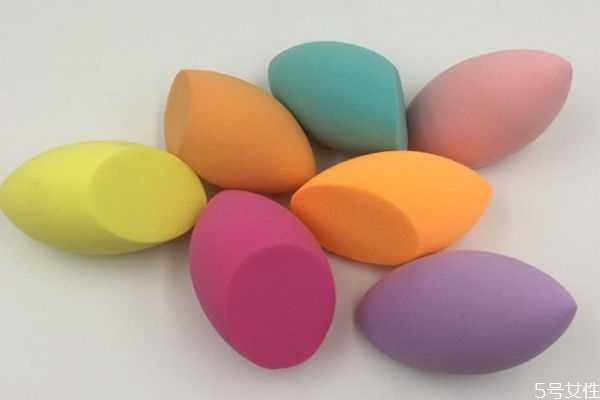 美妆蛋怎么涂bb霜?美妆蛋上bb霜的使用方法 美妆蛋怎么涂bb霜?美妆蛋上bb霜的使用方法