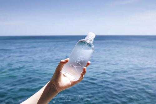 油性皮肤用卸妆油还是卸妆水 油性皮肤用卸妆油还是卸妆水