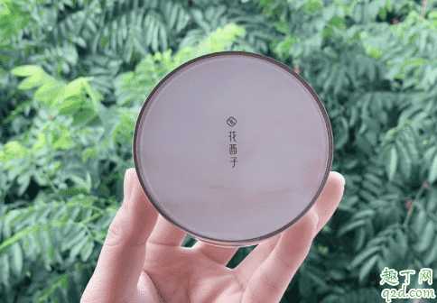 悦诗风吟和花西子散粉哪个好用