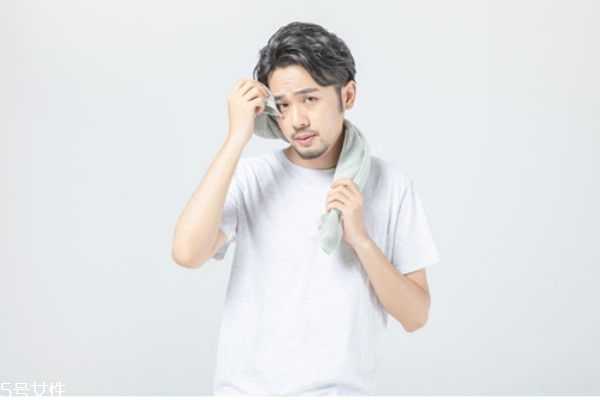 男士洗脸的正确步骤 男士洗脸步骤