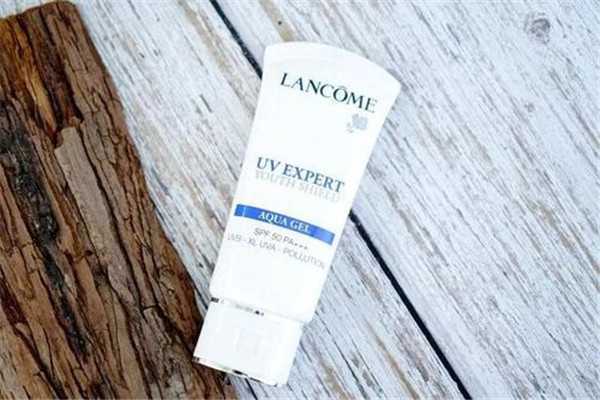 兰蔻明星小白管好用吗