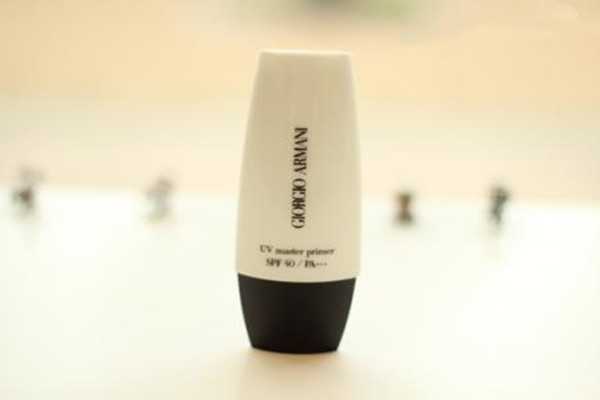 阿玛尼晶柔光韵防晒乳质地怎么样?阿玛尼晶柔光韵防晒乳如何用 阿玛尼晶柔光韵防晒乳质地怎么样?阿玛尼晶柔光韵防晒乳如何用