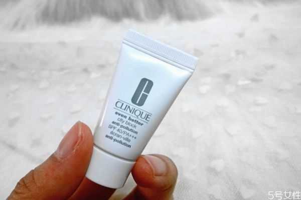 化妆不用隔离霜会怎样?隔离霜是必须要用的吗 化妆不用隔离霜会怎样?隔离霜是必须要用的吗