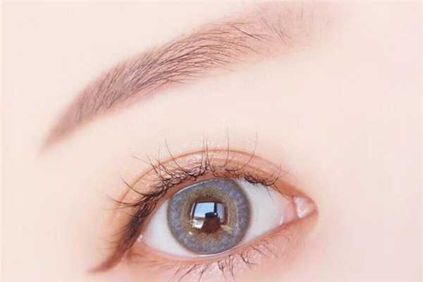 美瞳对眼睛伤害大吗 美瞳对眼睛伤害大吗