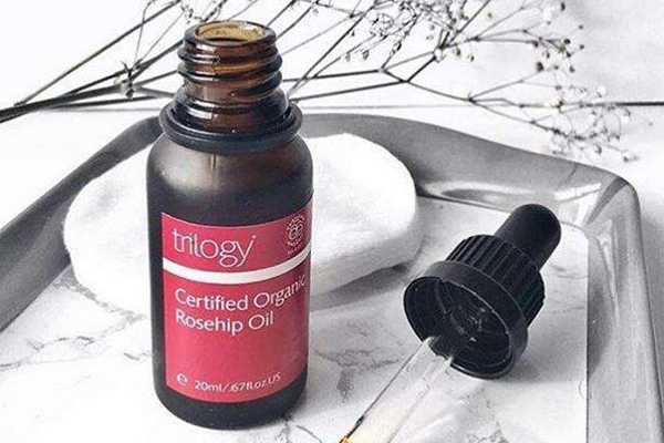 玫瑰果油用了会变黑吗？玫瑰果油适合孕妇使用么