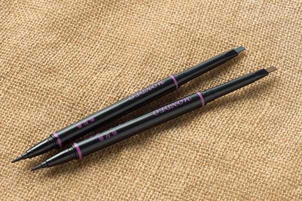 好用持久不脱妆的眼线液有哪些?这10款非常火的眼线液绝对适合你 好用持久不脱妆的眼线液有哪些?这10款非常火的眼线液绝对适合你