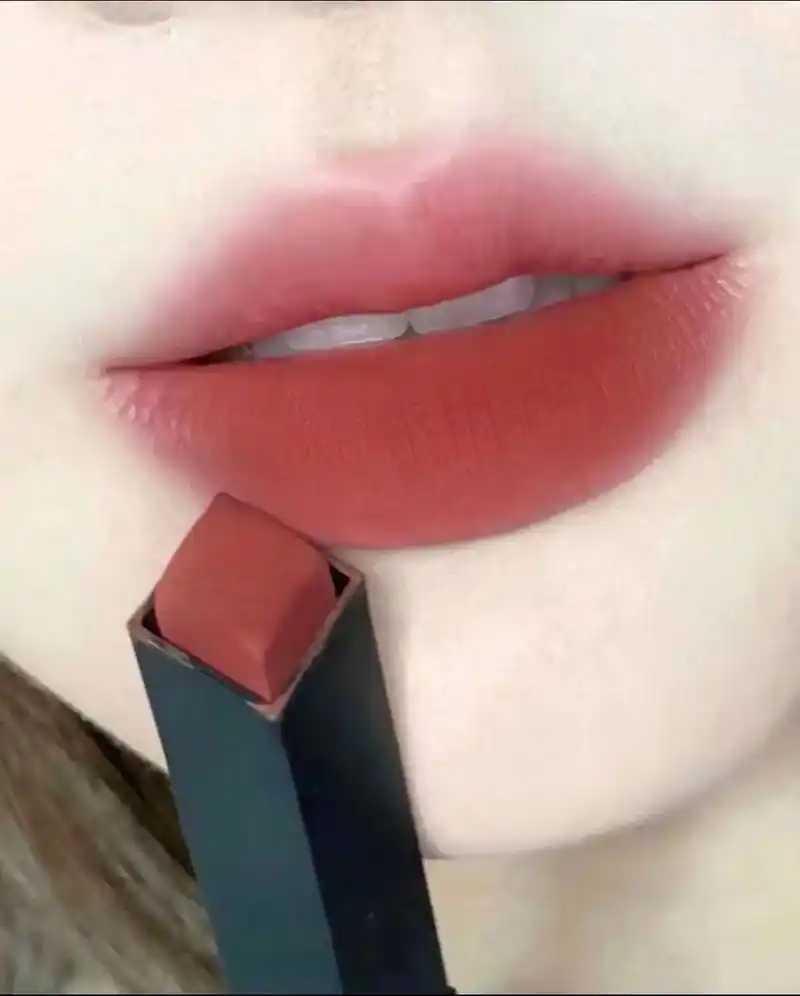 圣罗兰最火的口红色号 想要买ysl口红这篇推荐必看 圣罗兰最火的口红色号 想要买ysl口红这篇推荐必看