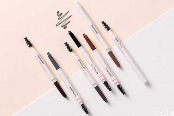 眉粉和眉笔的区别？手残党用眉笔还是眉粉