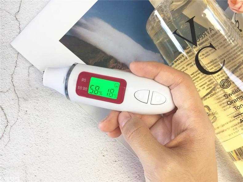 泰国vc爽肤水什么味道 很香甜的橙子味