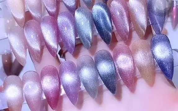 猫眼美甲哪个颜色好看?给你推荐10款2024年爆款颜色 猫眼美甲哪个颜色好看?给你推荐10款2024年爆款颜色