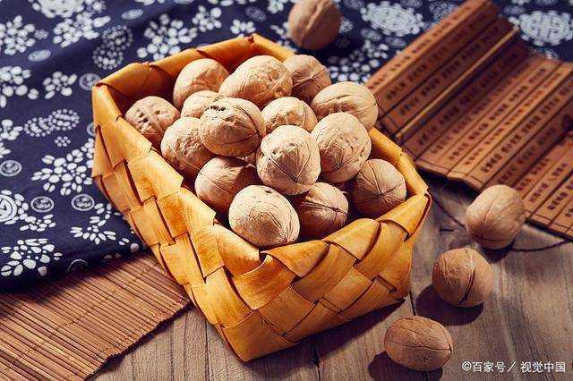 女人吃什么抗衰老?建议常吃这4种食物 女人吃什么抗衰老?建议常吃这4种食物